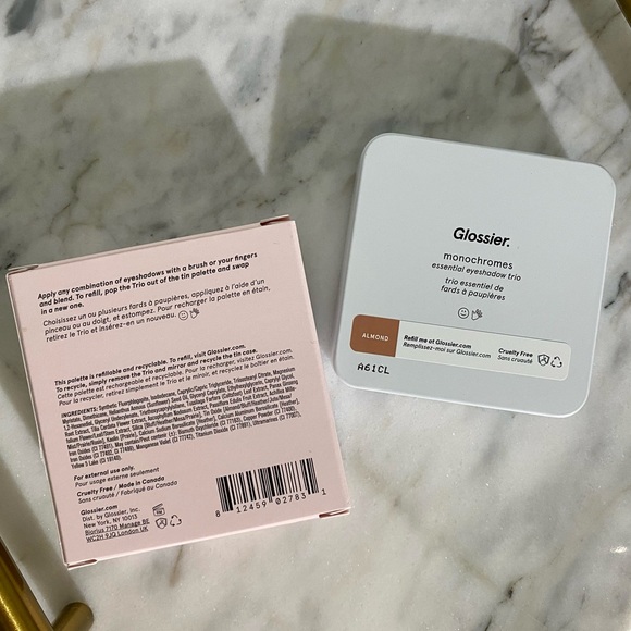 ✨Sold✨ Glossier Monochromes Eyeshadow Trio - Picture 4 of 7